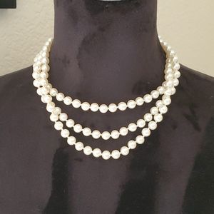 3 strand pearl necklace